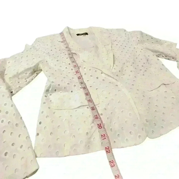 Nine West Ivory Eyelet Notch Blazer One button Sz 6 US - Picture 13 of 14